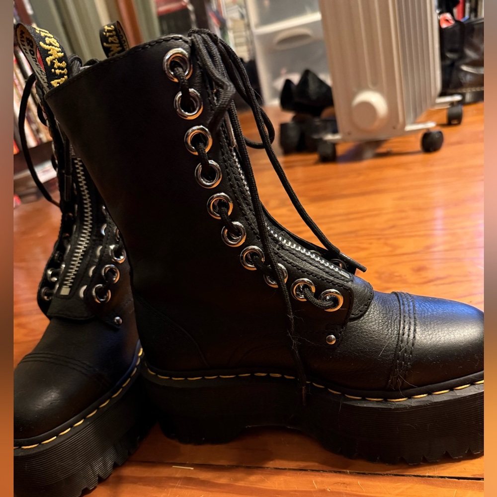 dr. martens sinclair max platform boots - Picture 2 of 4